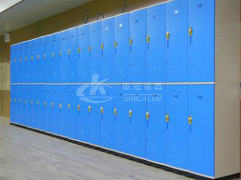 ABS防(fang)潮更(geng)衣櫃-01