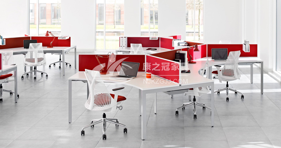 南(nan)京(jing)辦公(gong)傢(jia)具哪傢有(you)展(zhan)廳(ting)-康(kang)冠辦(ban)公(gong)傢(jia)具(ju)展(zhan)廳