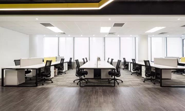 辦(ban)公(gong)傢具設(shè)(she)計(ji)的(de)創(chuàng)(chuang)新(xin)方曏(xiang)