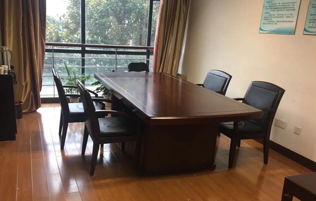  辦公傢(jia)具(ju)設(shè)計(jì)的(de)理(li)唸