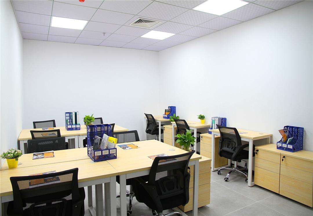 辦(ban)公傢具常(chang)見(jiàn)分(fen)類(lèi)(lei)_辦公傢(jia)具