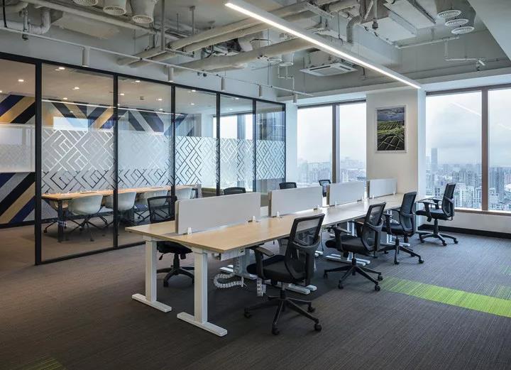 闆(ban)式(shi)辦(ban)公(gong)傢具更具性價(jià)比(bi)