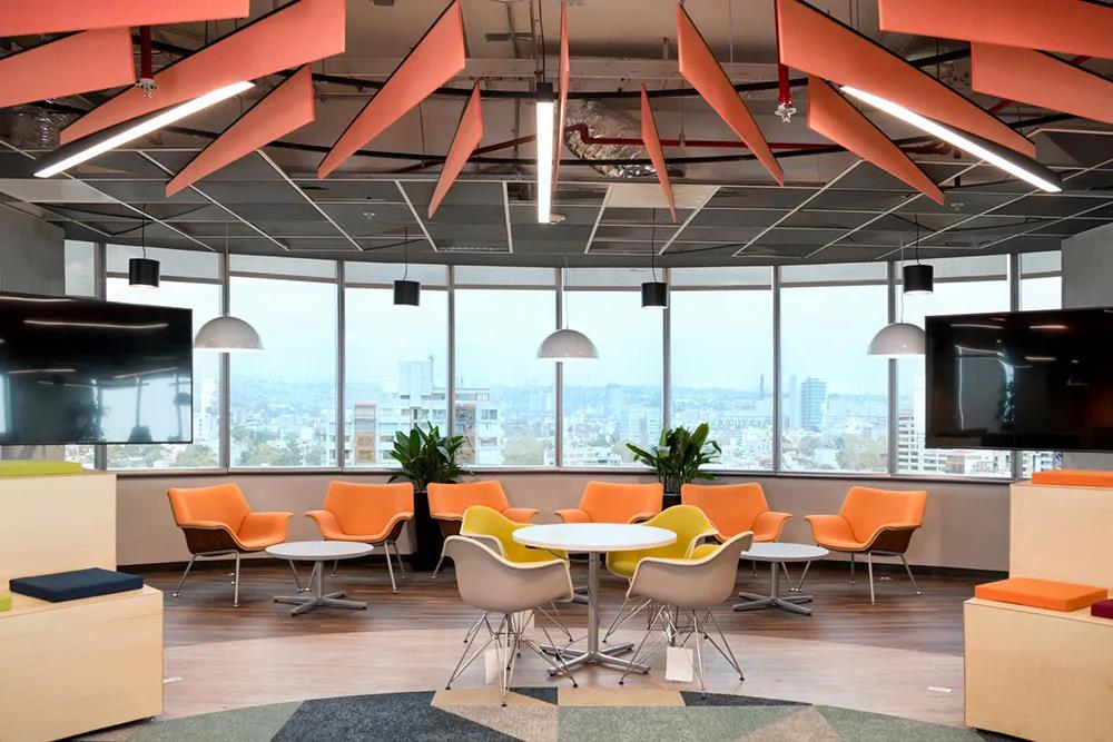 辦公屏風(fēng)爲(wèi)(wei)辦公營造良(liang)好氣雰(fen)